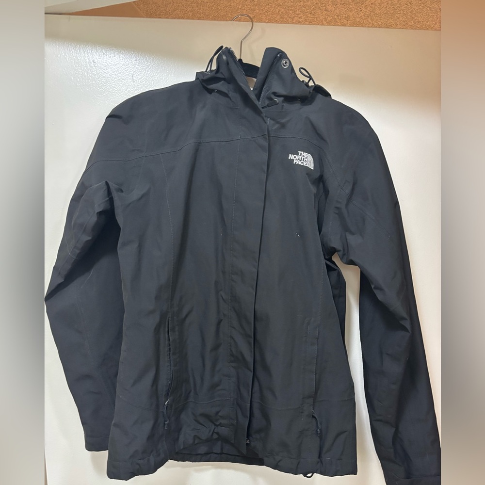 The North Face Classic Black Outerwear